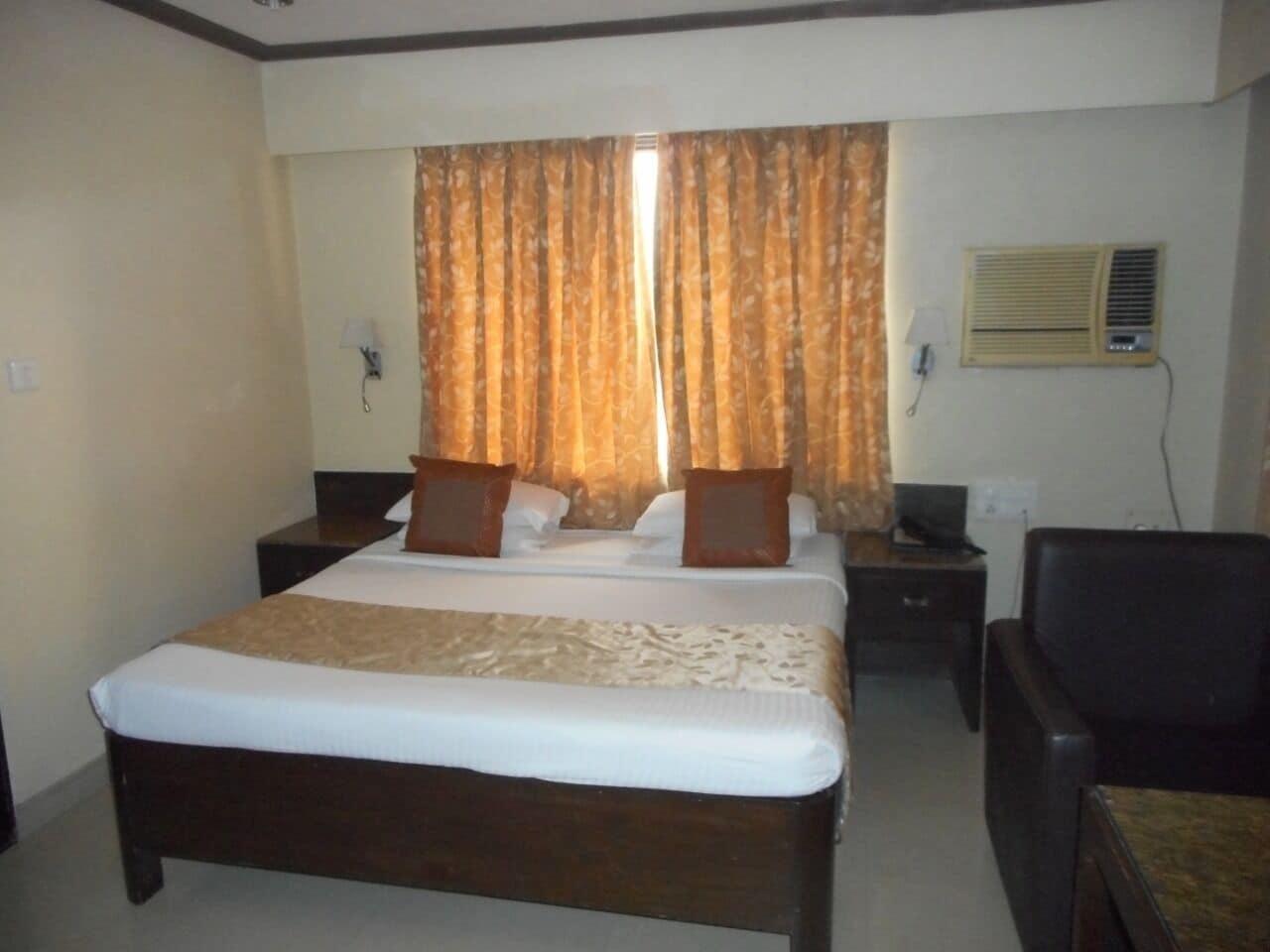 Kings International Juhu Mumbai Exterior foto