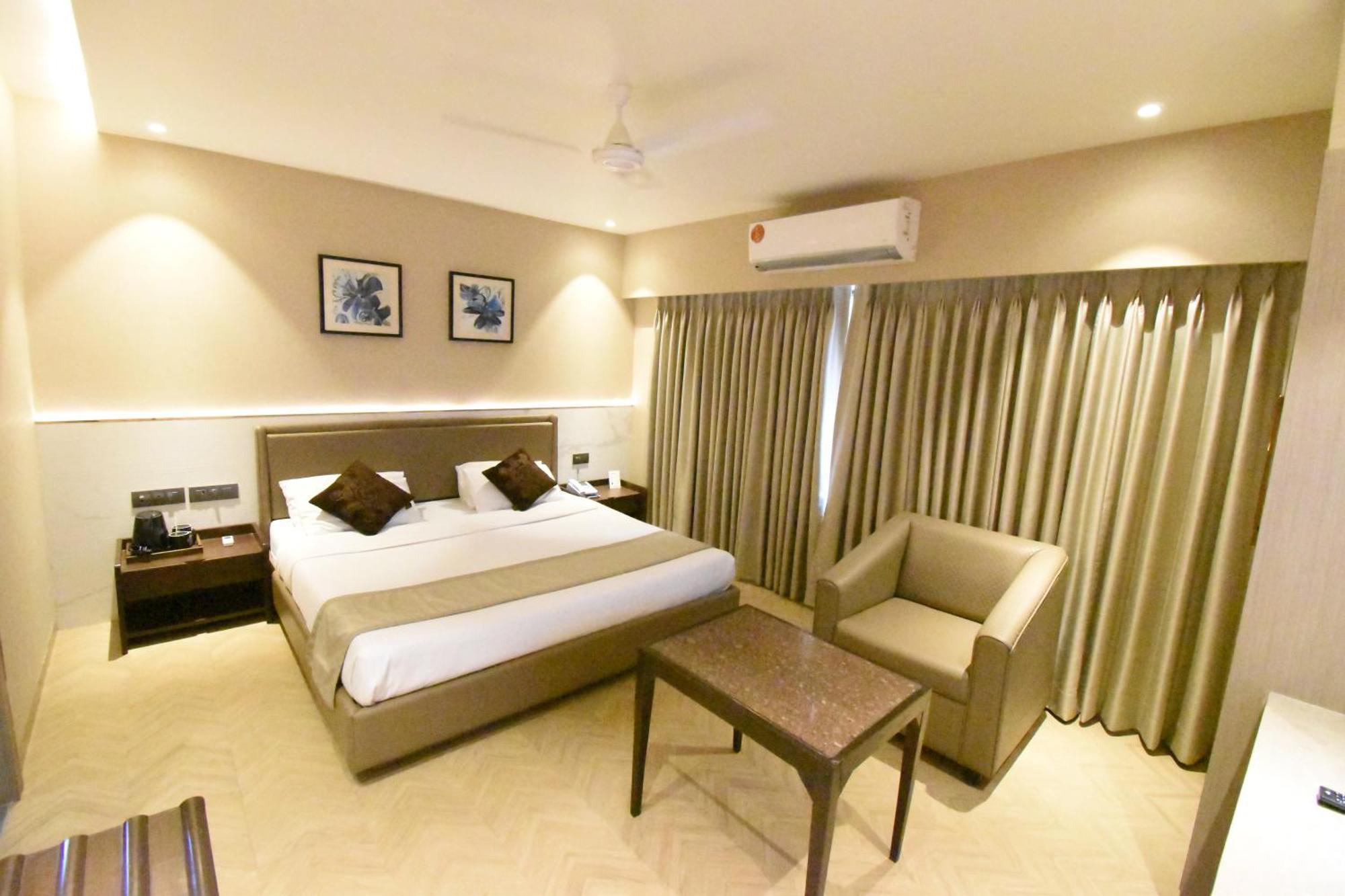 Kings International Juhu Mumbai Exterior foto
